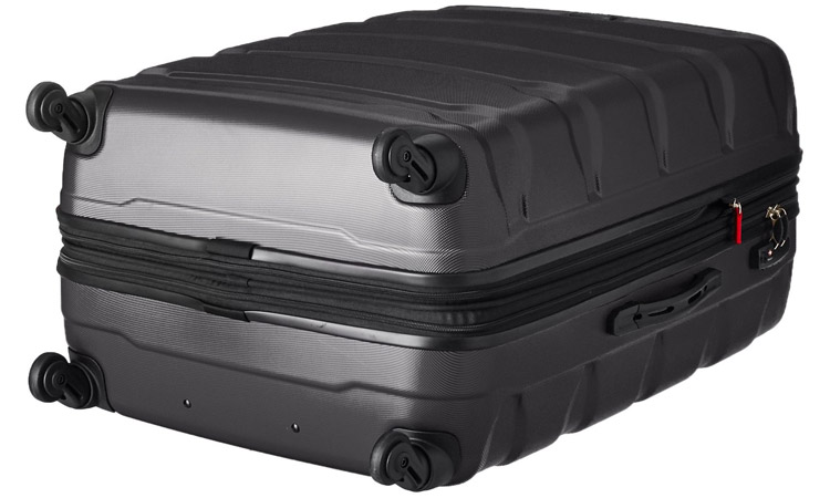 Samsonite Omni Luggage Set - Bottom