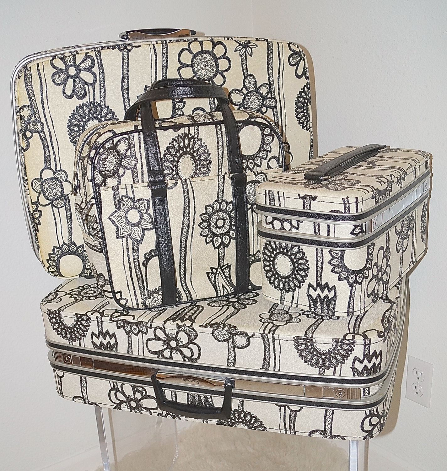 60s Samsonite Fashionaire Mod Black and White Floral Marimekko Suitcase