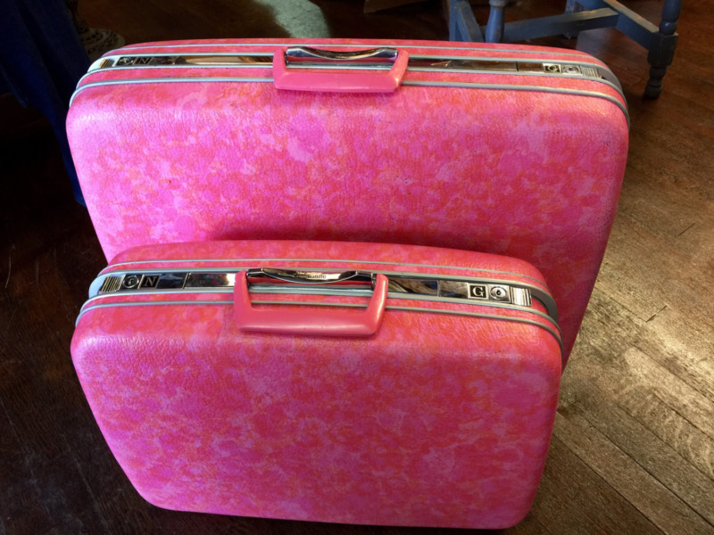 rose gold samsonite